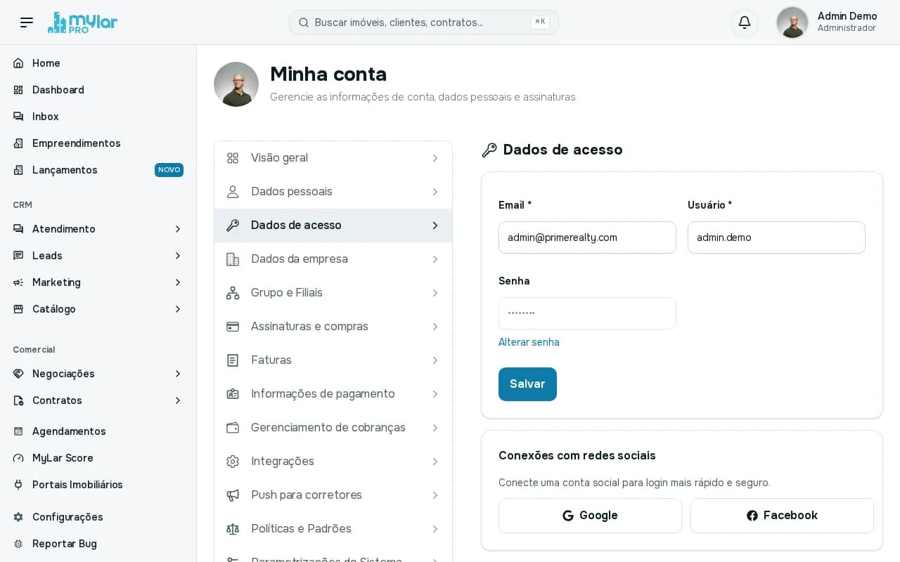 Página Dados de acesso com os campos Email, Usuário e Senha, o link Alterar senha e o botão Salvar