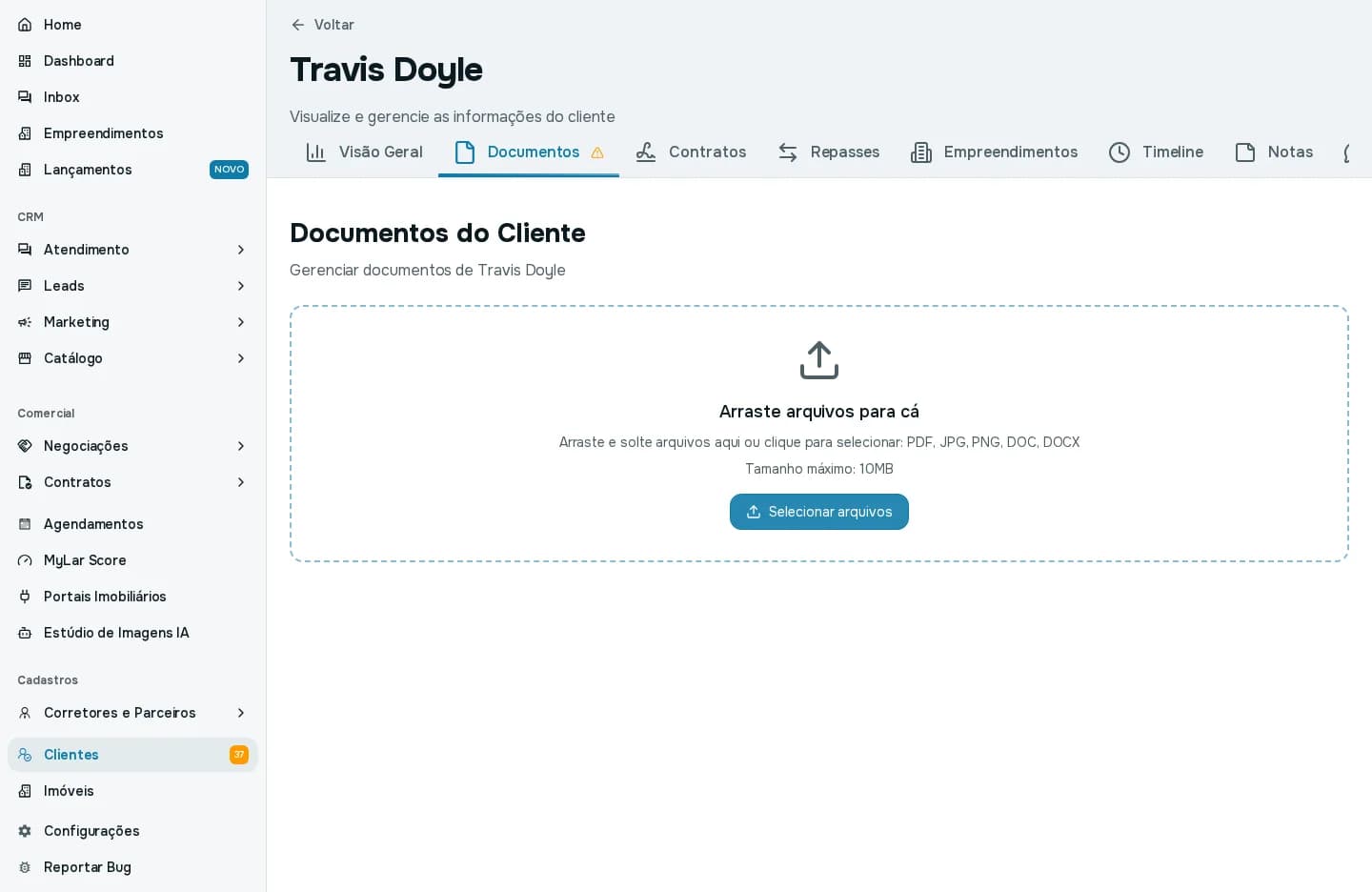 Área de envio de documentos com a mensagem Arraste arquivos para cá e o botão Selecionar arquivos