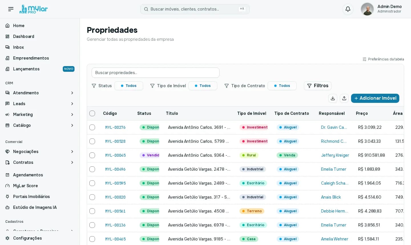 Tela Propriedades com a busca, os filtros Status, Tipo de Imóvel e Tipo de Contrato, o botão Adicionar Imóvel e a tabela de imóveis